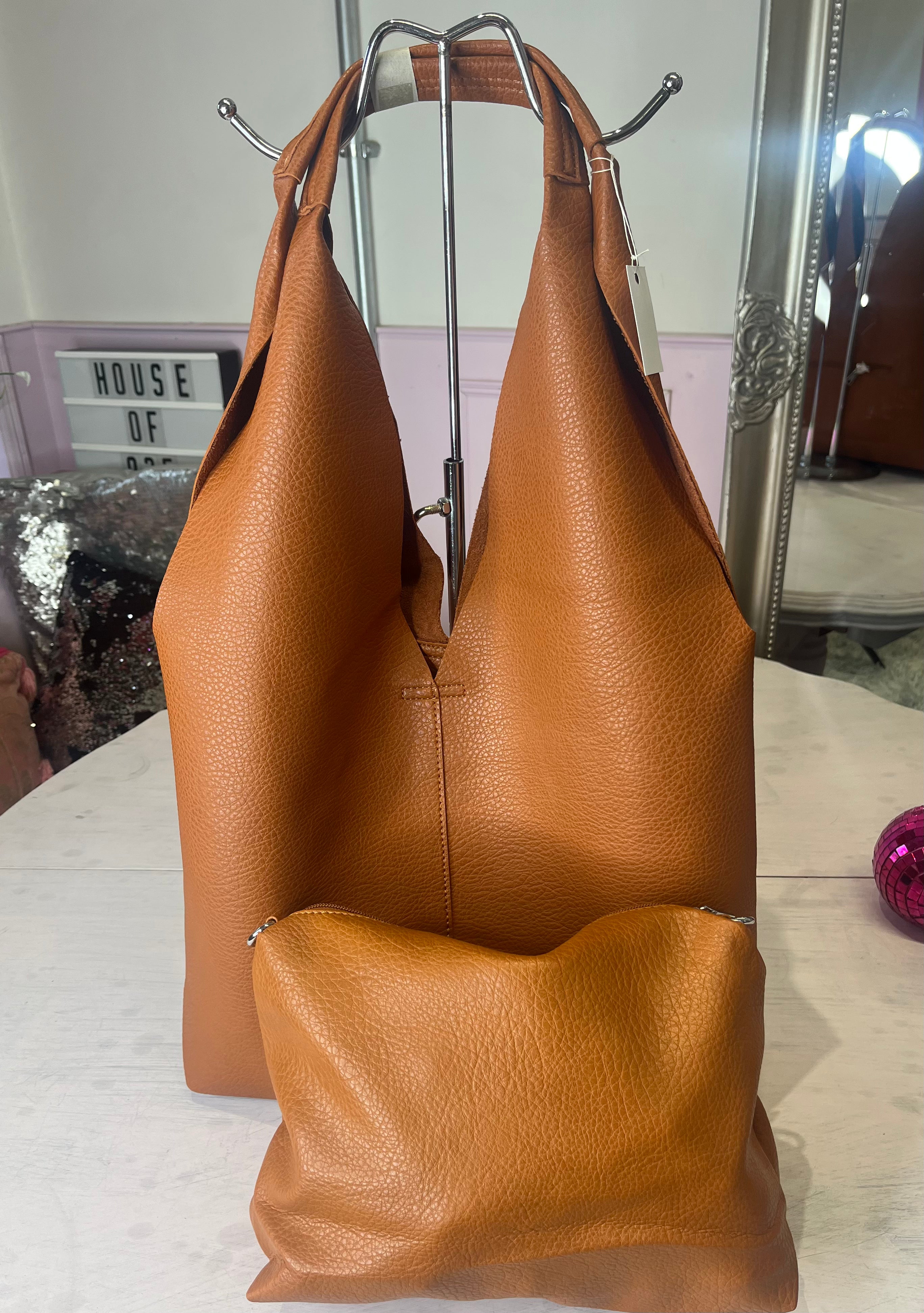 Slouchy Bag In A Bag > Tan