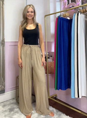 Carrie Lightweight Trousers > Biscuit