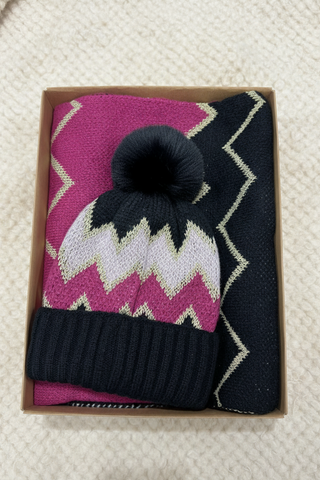 Geo Print Scarf and Hat Set > Pink