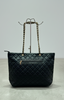 Quilted Shoulder Bag > Black