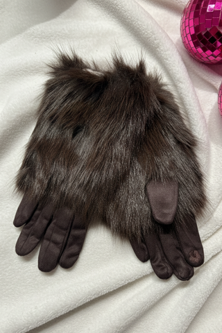 Faux Fur Gloves  > Chocolate