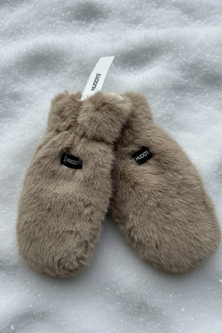 Fluffy Fleece Lined Mittens > Beige