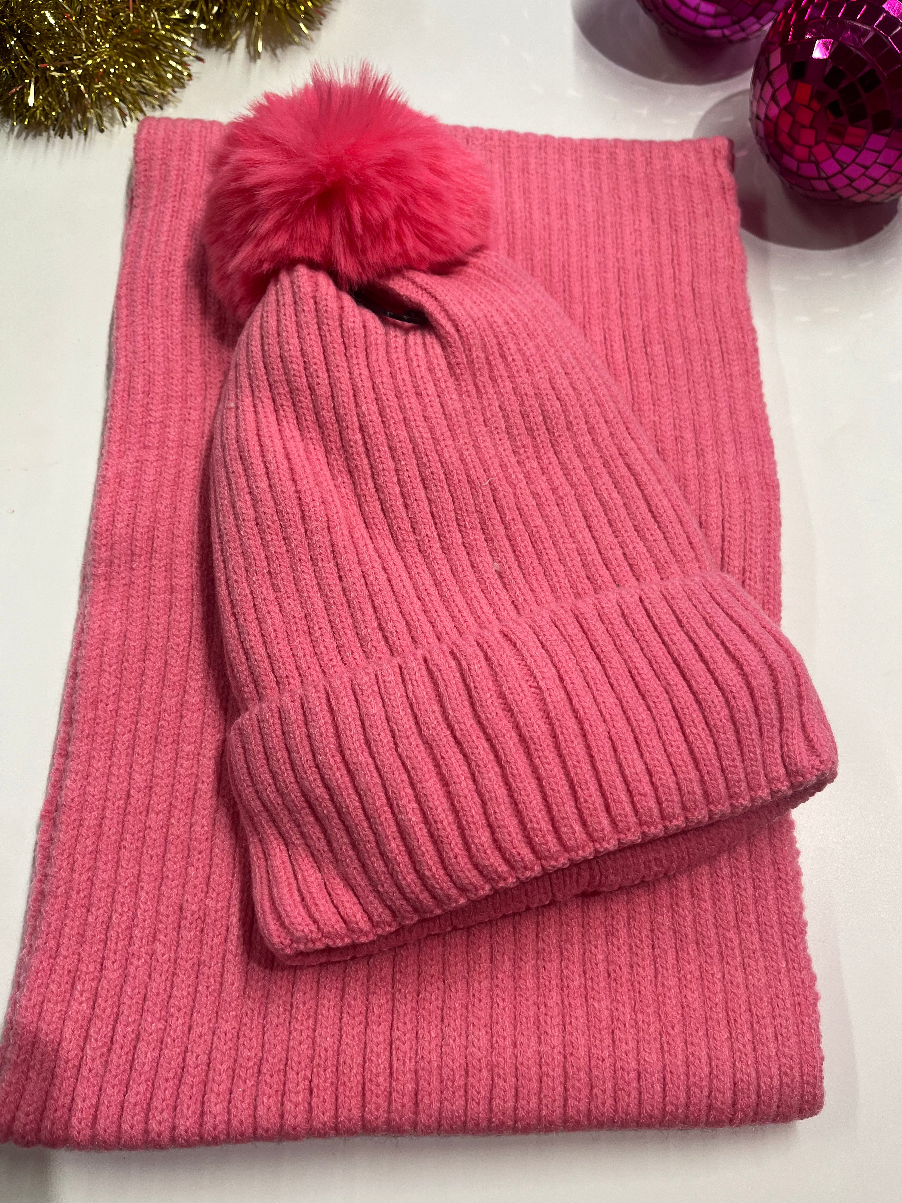 Matching Hat and Scarf Set > Pink
