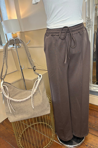 Classic Jogger / Chocolate