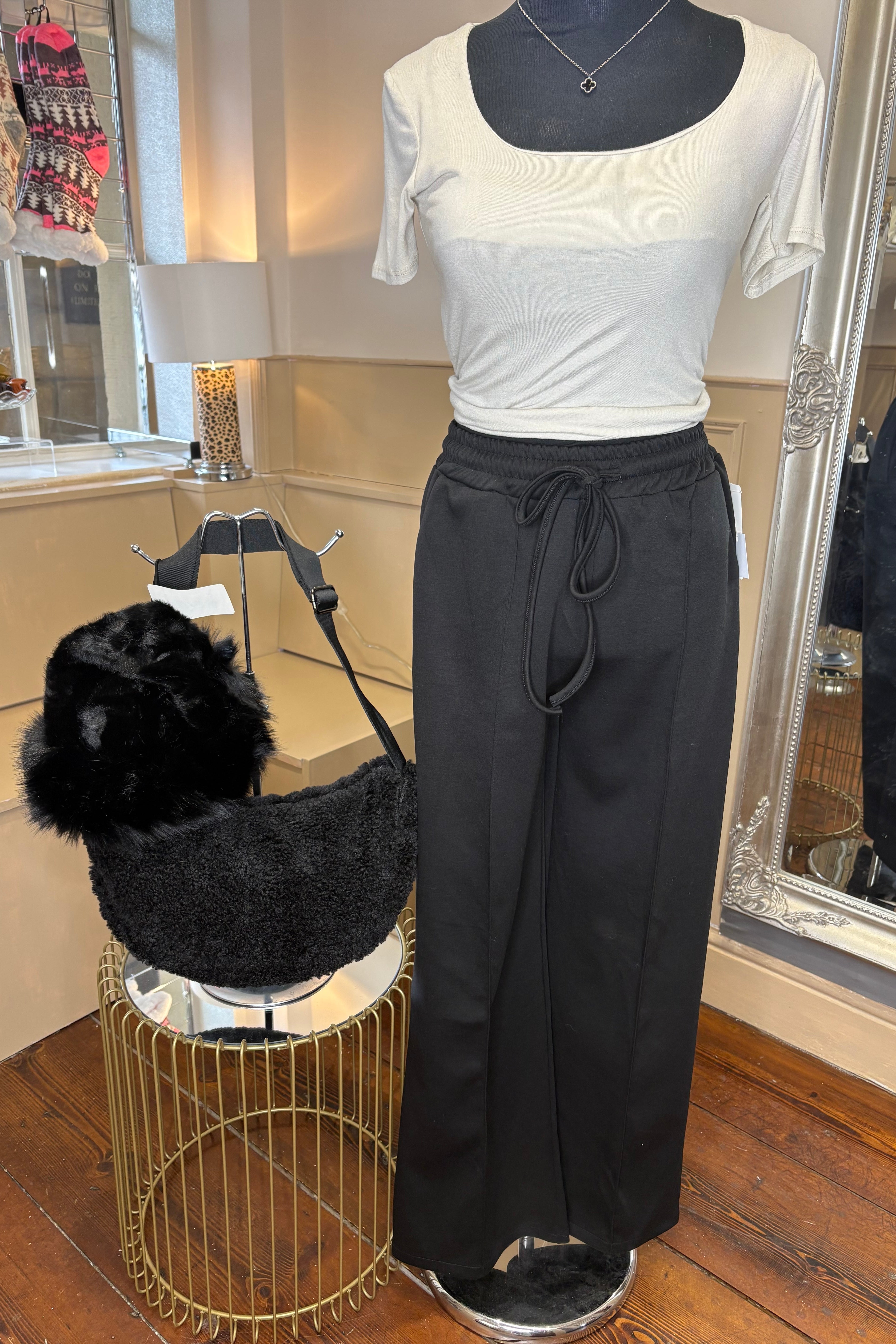 Classic Jogger / Black