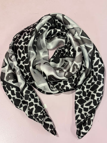 Colour Dot Scarves > Black
