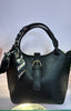 Classic Shoulder Bag > Black