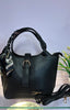 Classic Shoulder Bag > Black