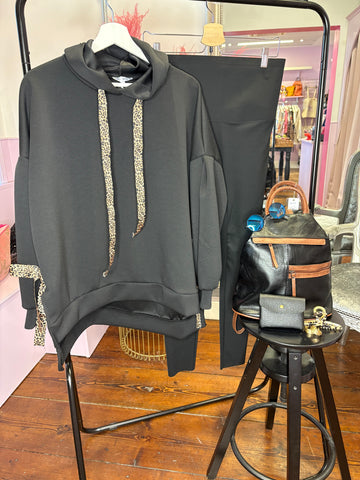 Leopard Print Ribbon Hoodie > Black