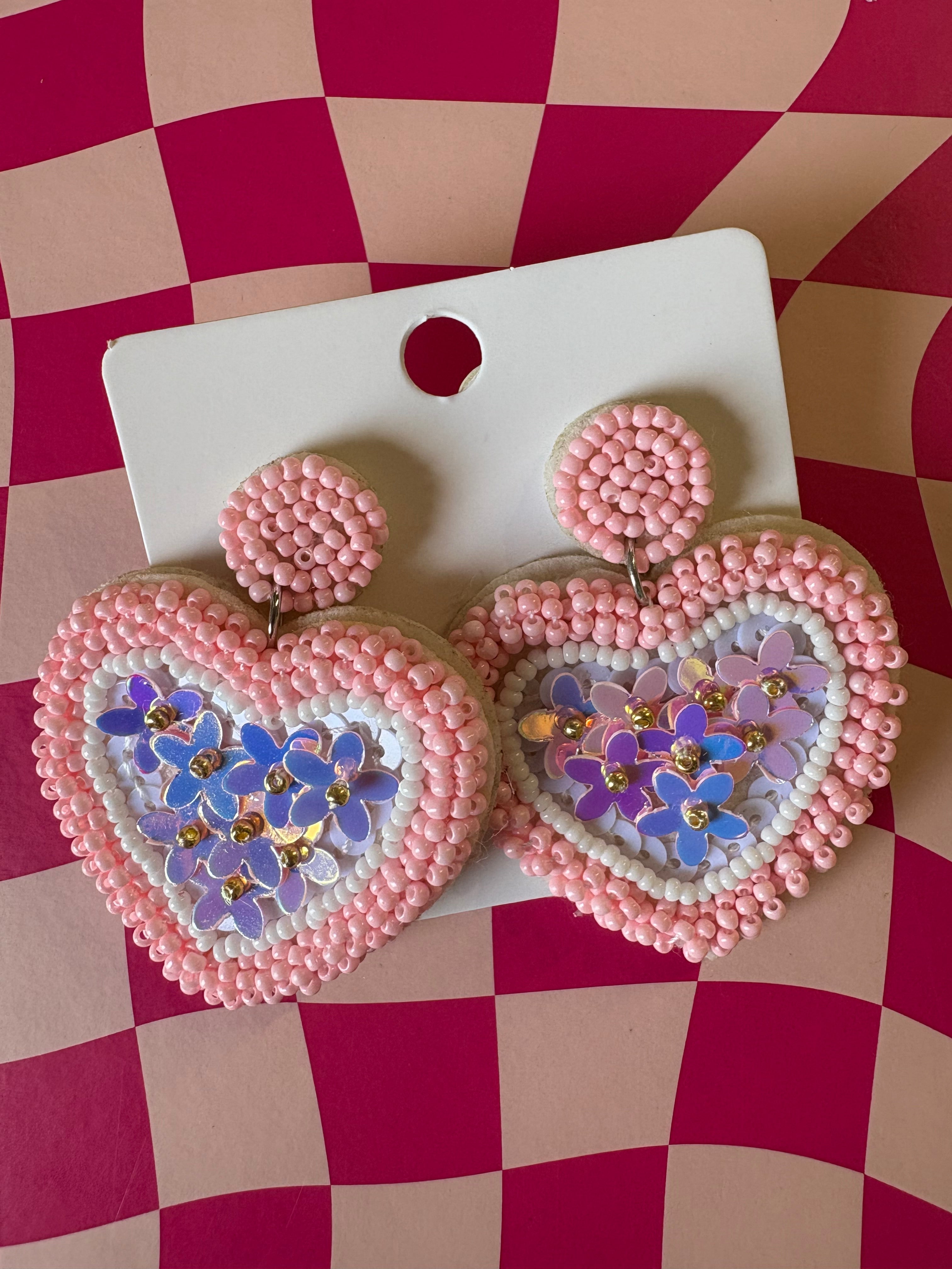 Queen of  Heart Earrings > Baby Pink