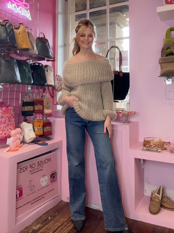 Chunky Knit Jumper > Beige