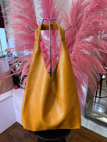 Slouchy Bag In A Bag > Tan