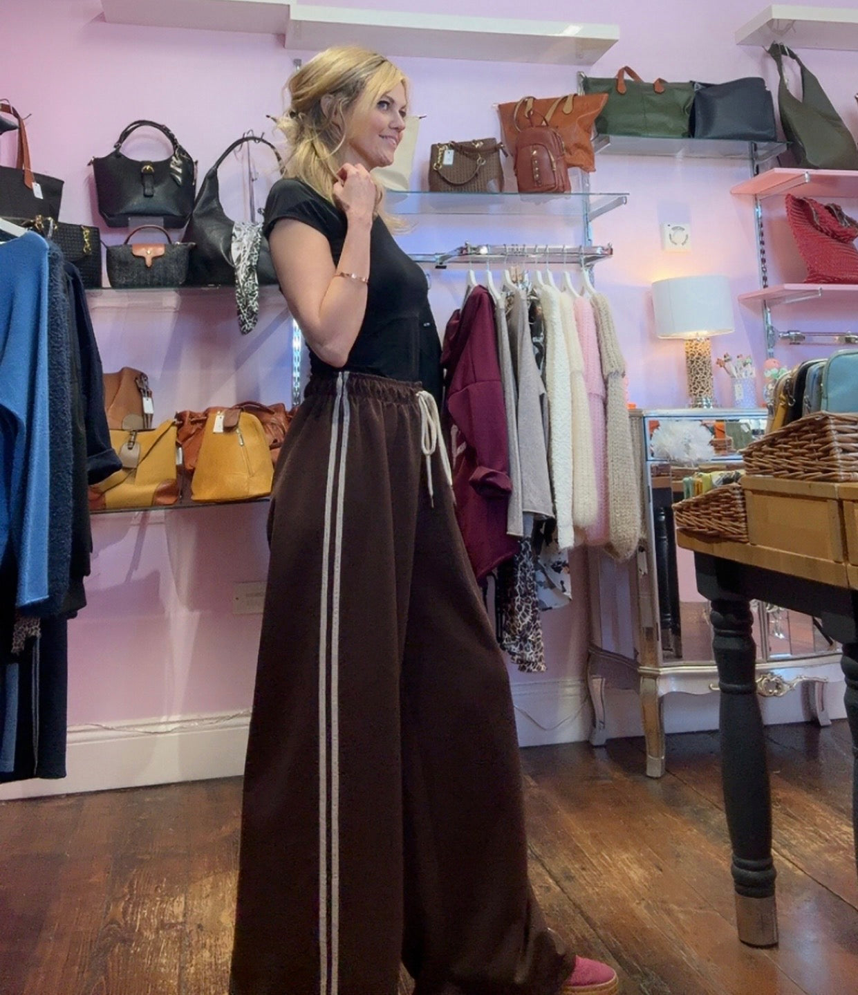 Two Stripe Wide Leg Joggers > Chocolate