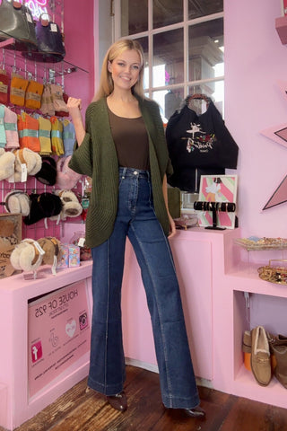 Basic Cardigan > Khaki