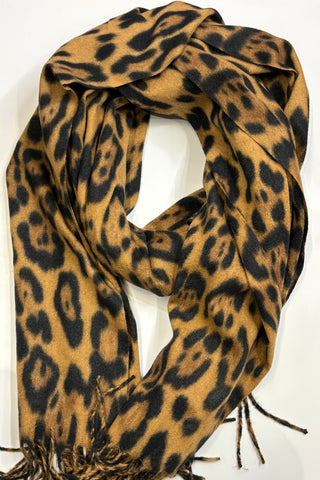 Leopard Print Scarf > Traditional Print