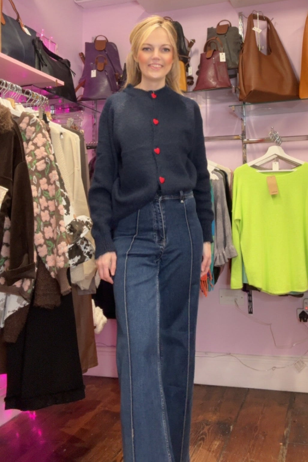 Love Heart Button Cardigan > Navy