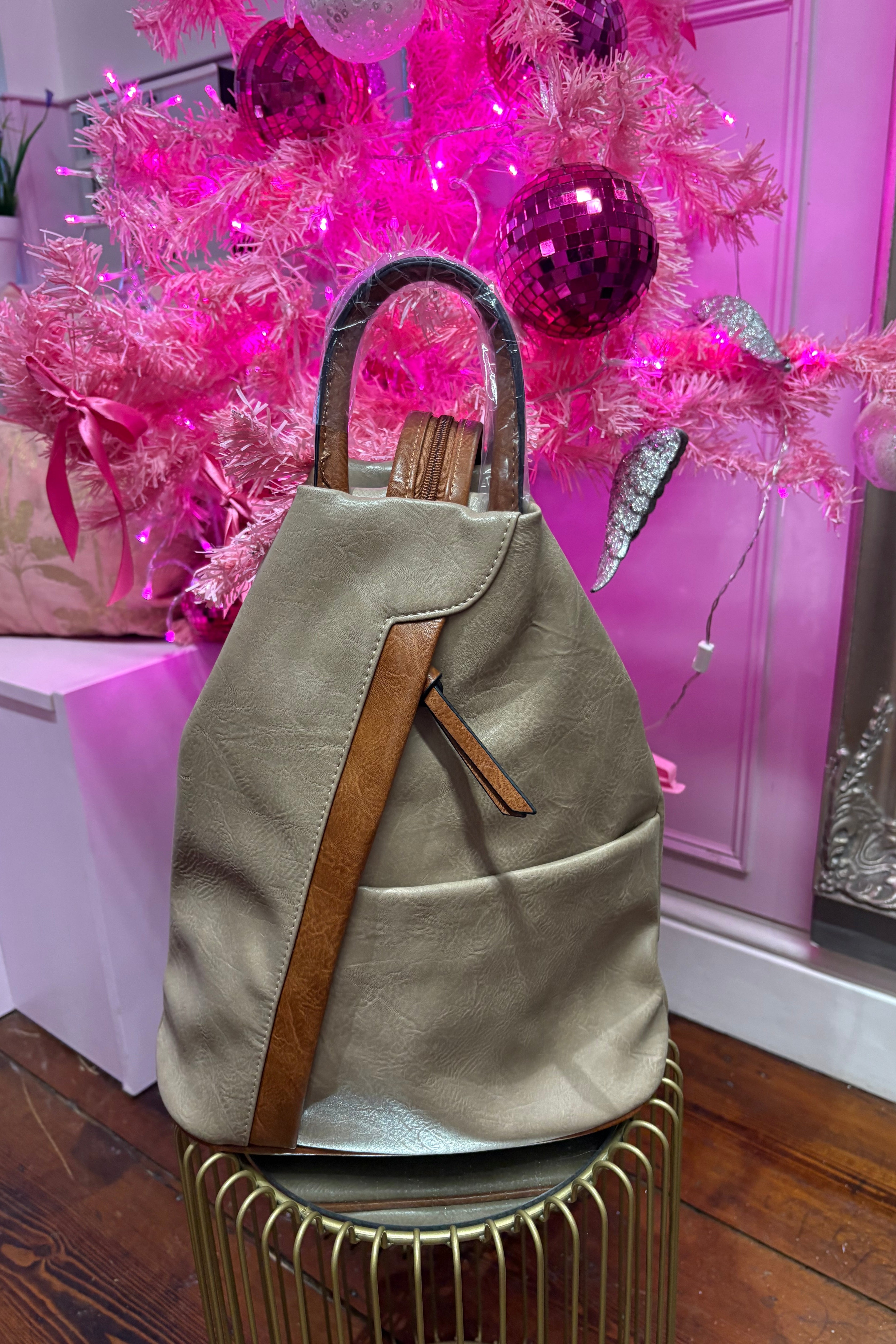 Triangular Backpack > Taupe