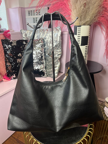 Boat Shoulder Bag > Black