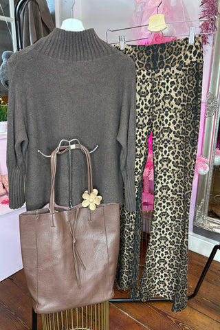 High Neck Jumper > Chocolate