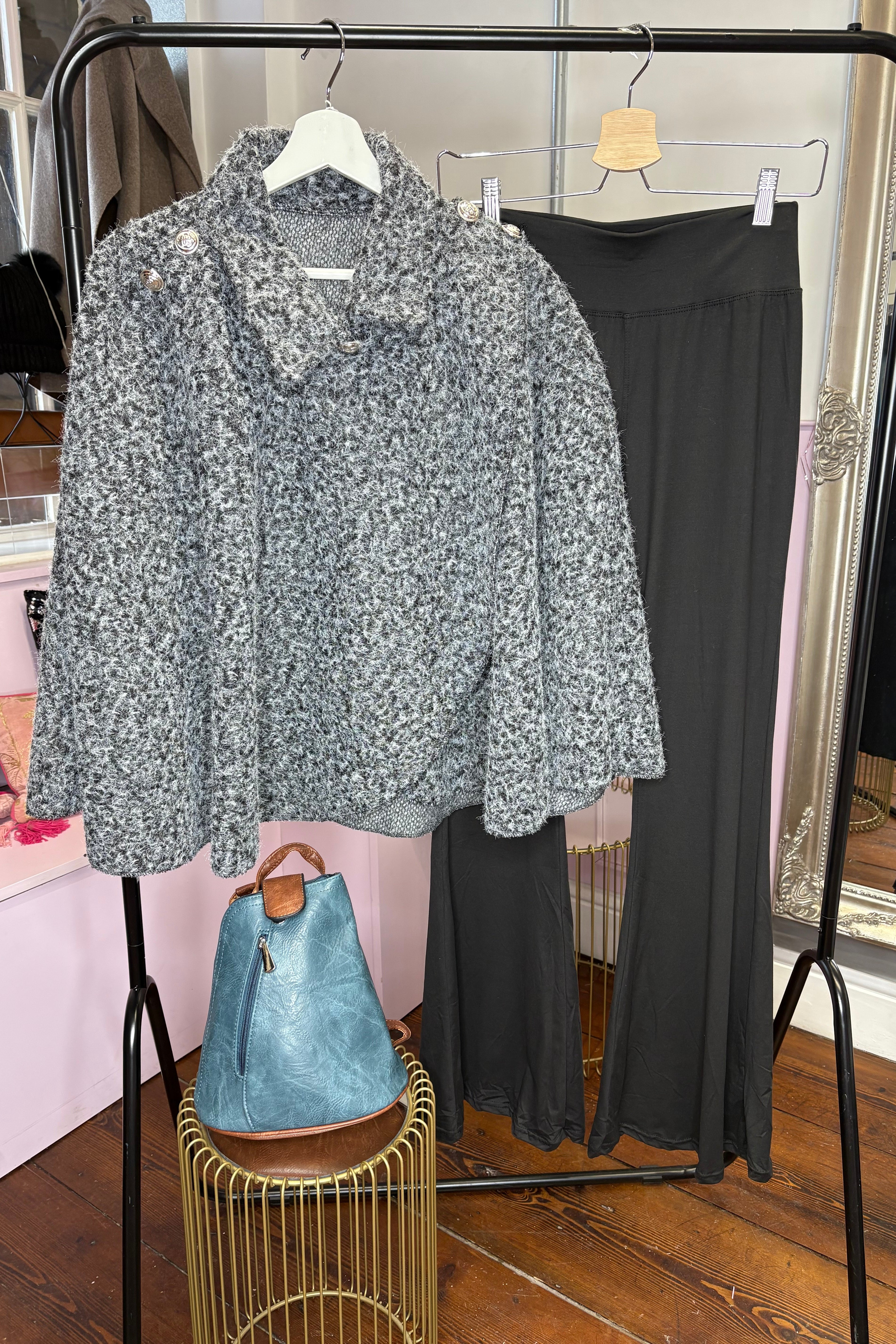 The Classic Cape/Poncho > Grey