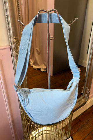 Sling Bag > Sky