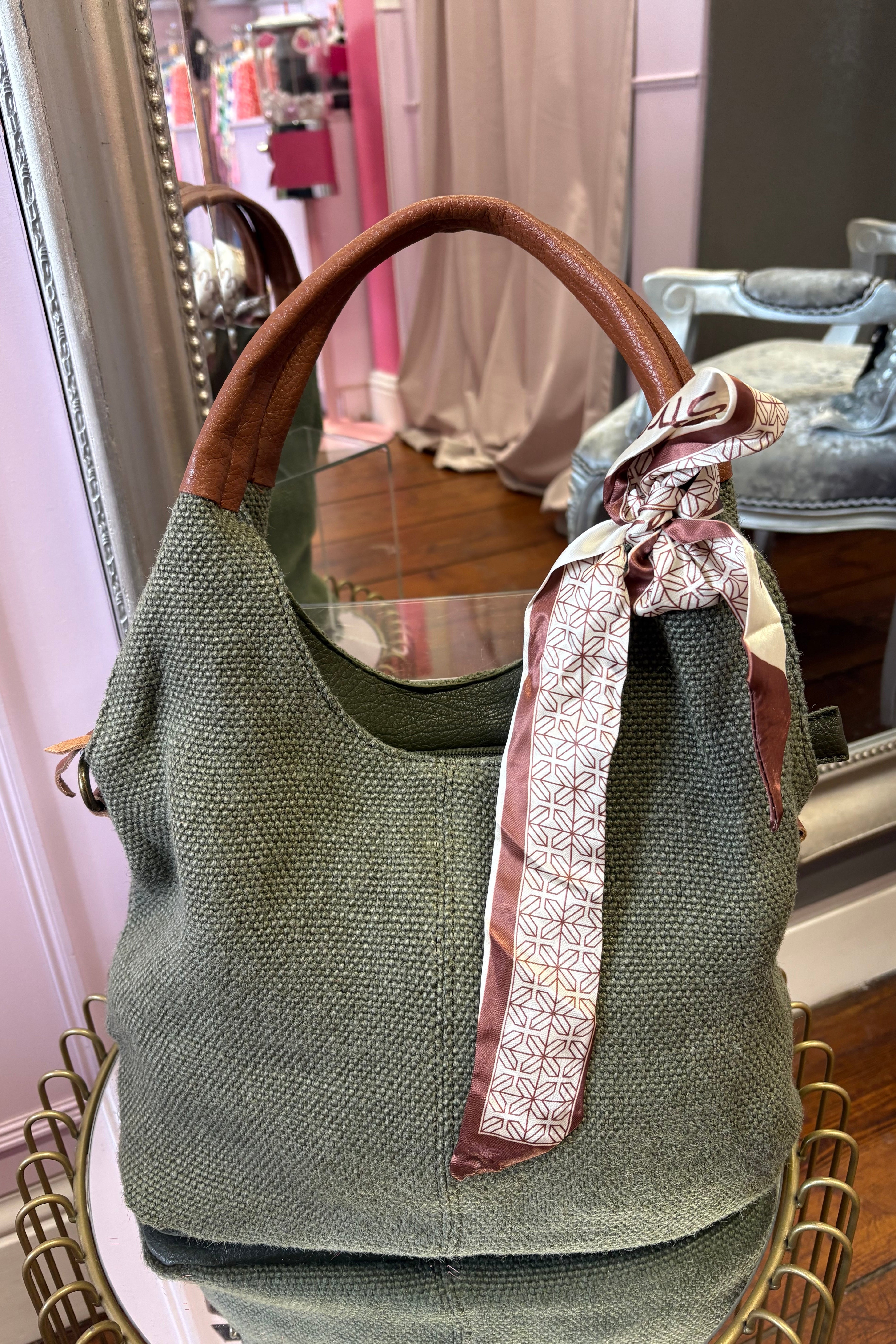 Textured Hessian Shoulder Bag / Olive