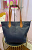 Classic Shoulder Bag / Navy