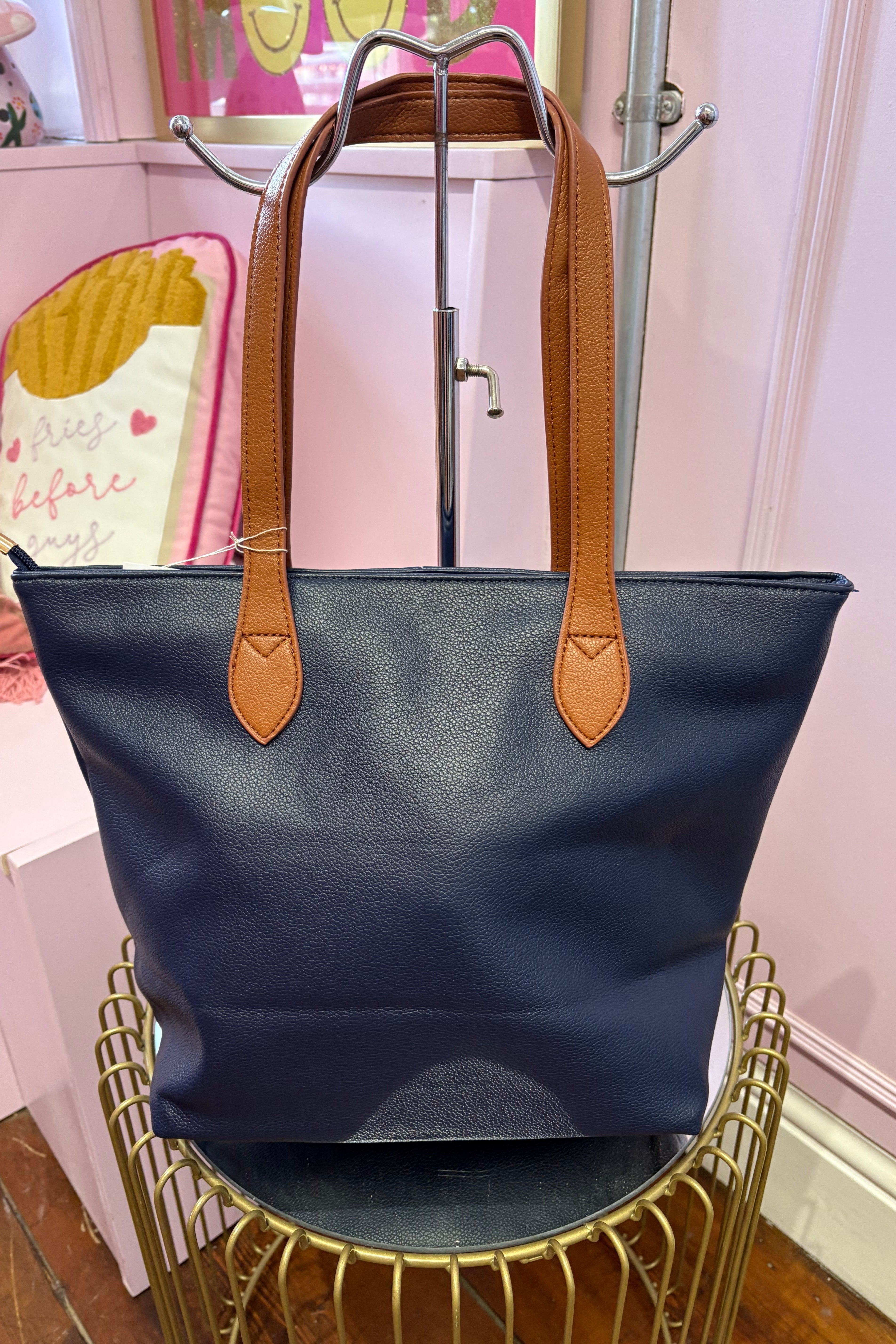 Classic Shoulder Bag / Navy