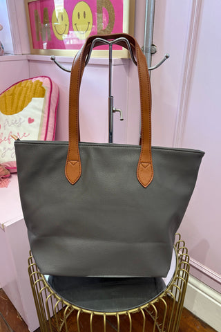 Classic Shoulder Bag / Grey