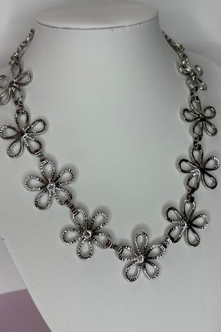 Flower Necklace / Silver