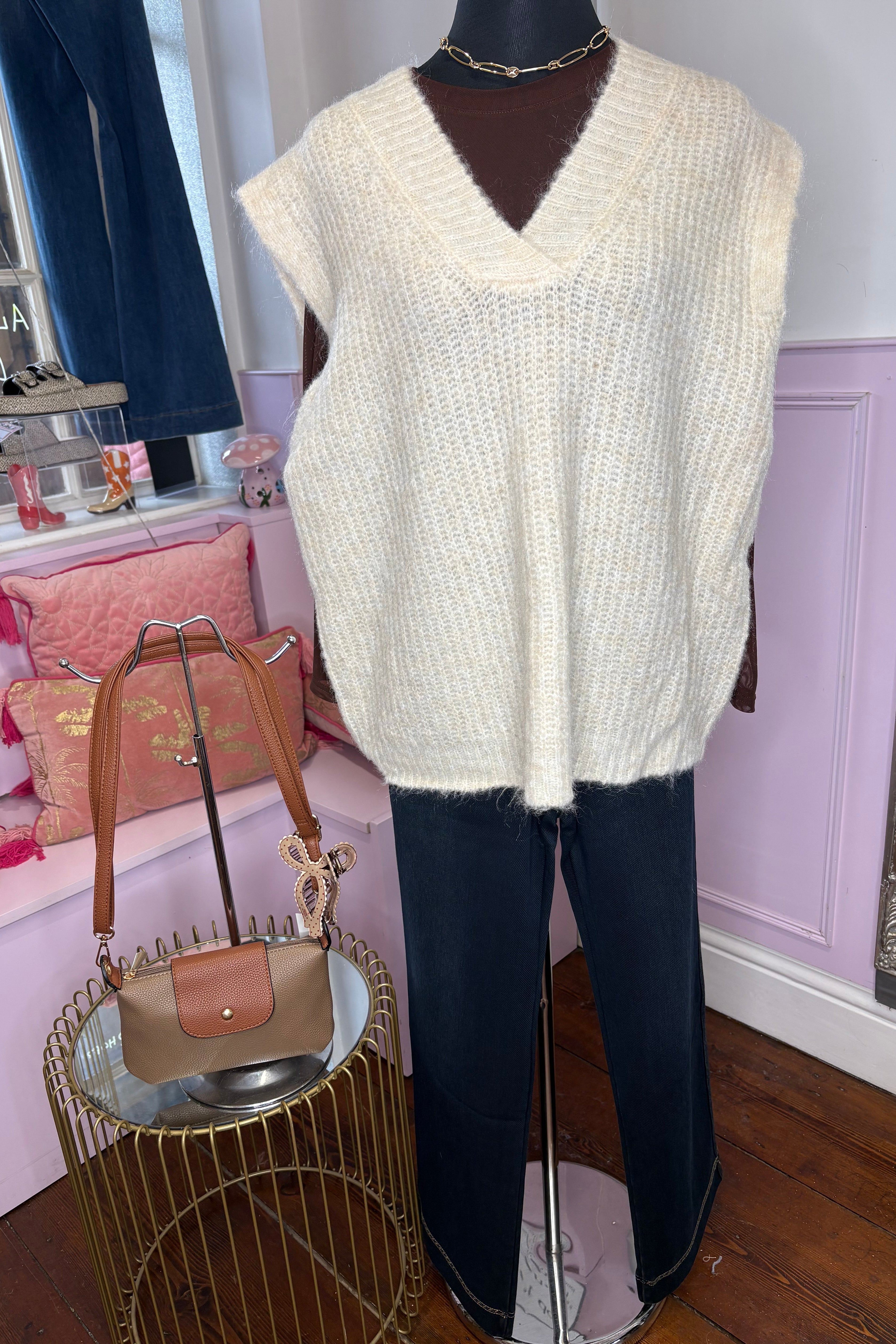 Over-sized V-neck Knit Vest